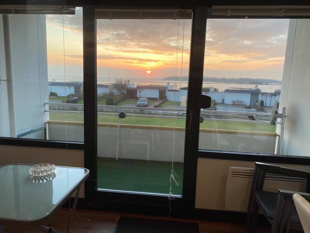 Appartement Mit Balkon Und Meerblick Фемарн Экстерьер фото